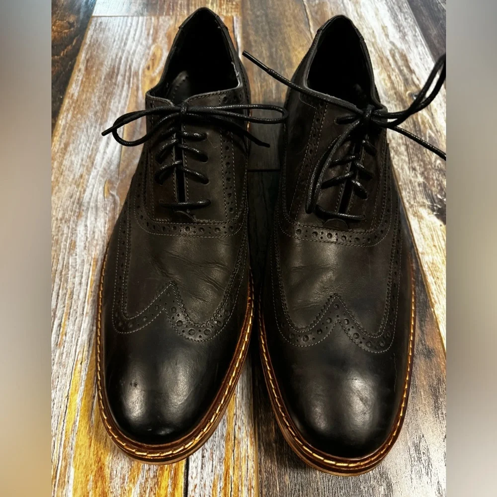 Cole Haan (wingtip shoes) - Picture 5 of 6